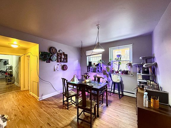 5th image of 128 Nixon St #7