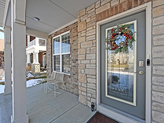 3rd image of 4293 Highland Green Dr