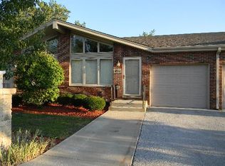 4641 W Orchard View Ct, Alsip, IL 60803