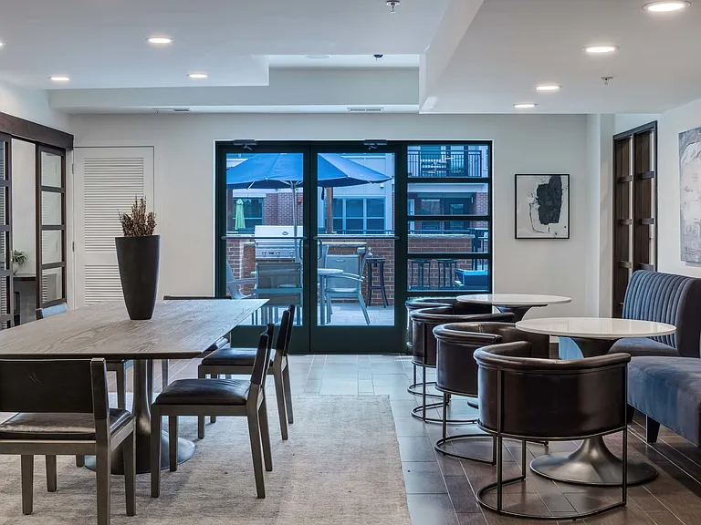 Comfortably separate work from home in the newly redesigned resident lounge