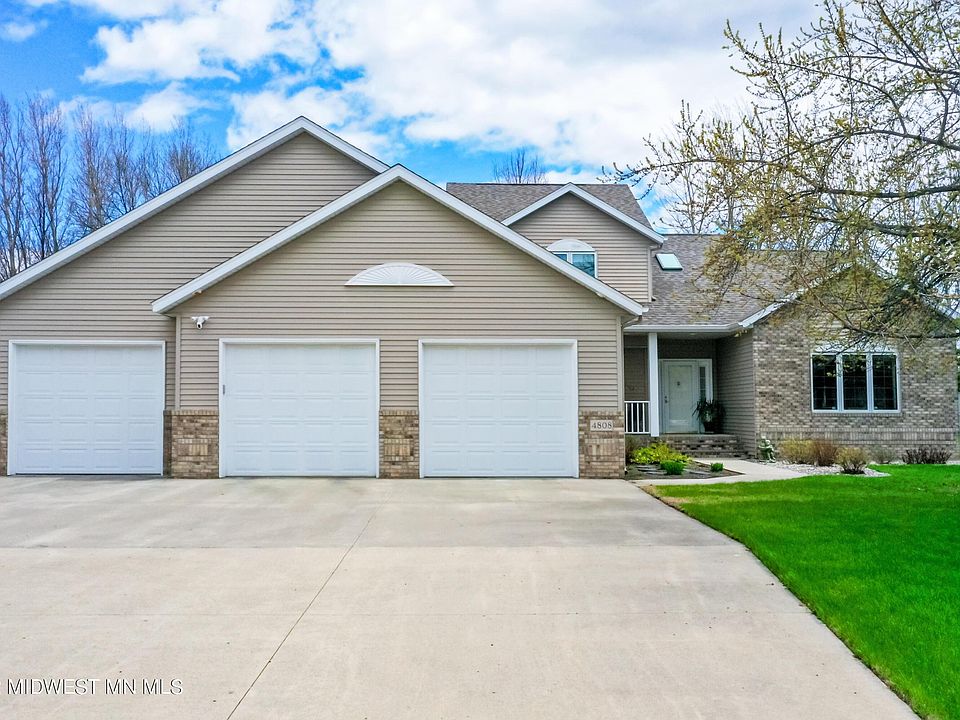 1st image of 4808 Crystal Creek Dr