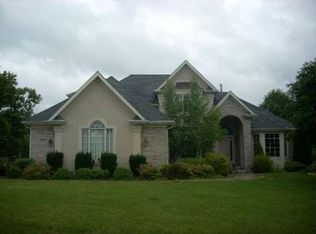 4N420 Berkshire Ct, Wayne, IL 60184