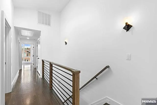 232A E Columbia Ave — Photo 3