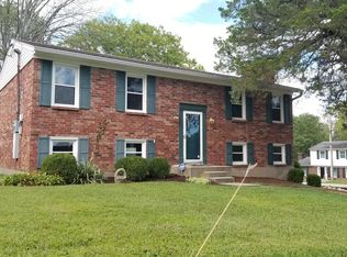 12531 Live Oak Dr, Middletown, KY 40243