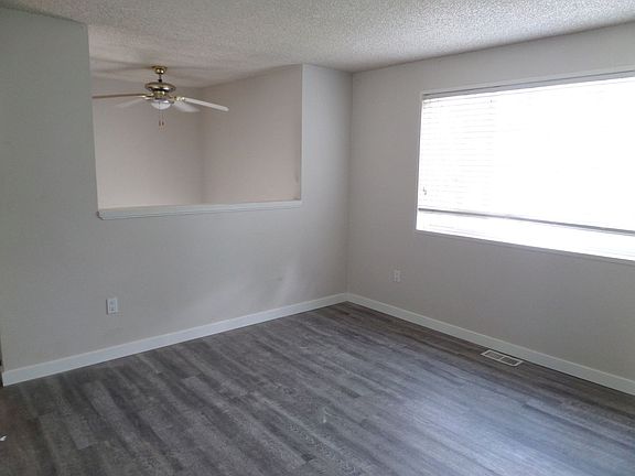 4th image of 11309 SE 228th Pl