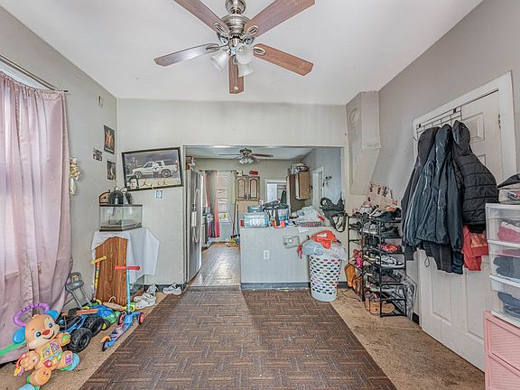 5th image of 4950 S Marshfield Ave