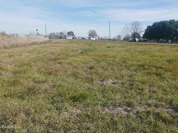 3rd image of 1027 Quarter Pole Rd