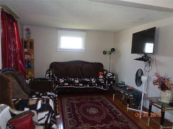 4th image of 977 E Lovejoy St