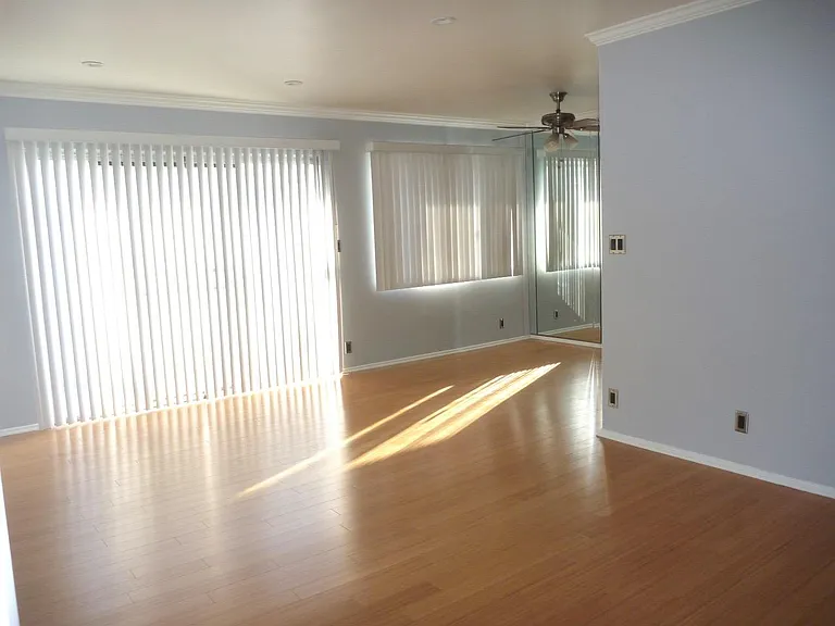 1527 Princeton St #5 — Photo 25