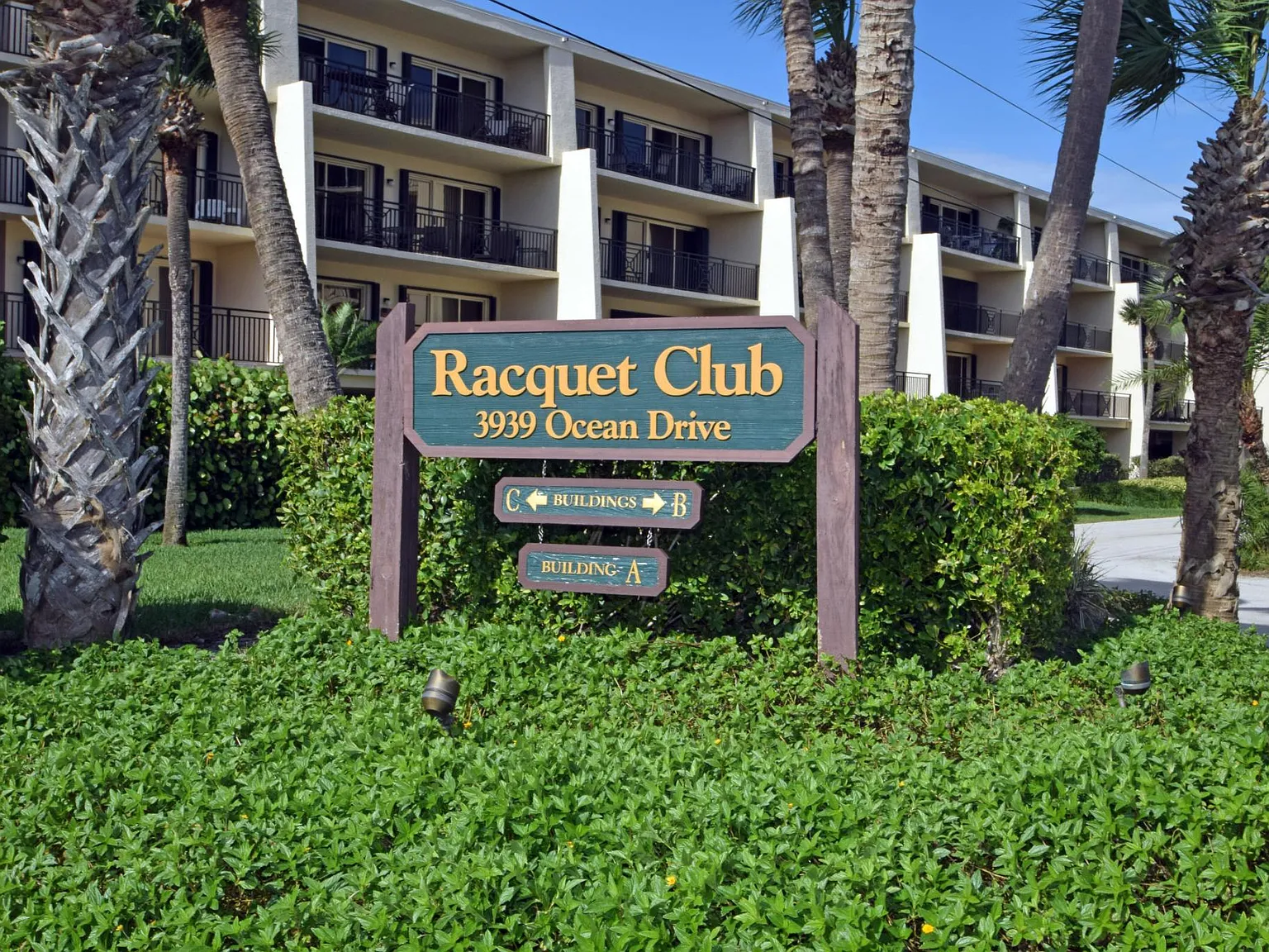 2 bed, 1130 sqft, $5,500 — Photo 2