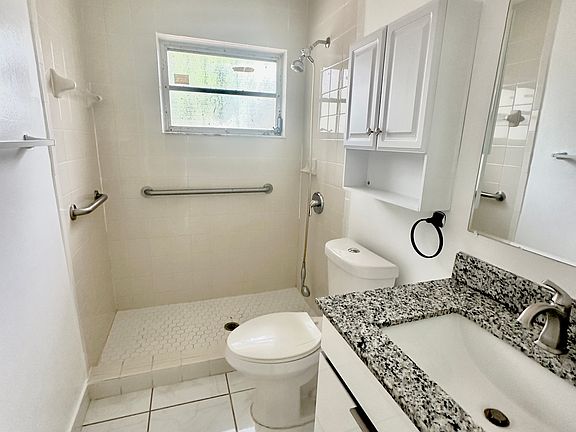 3rd image of 1240 NW 31st Ave #1