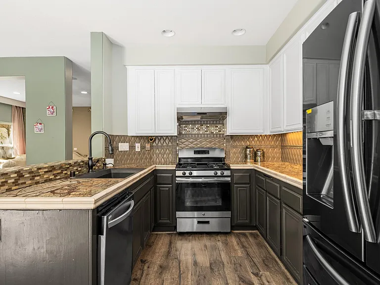 8212 E White Fir Ln — Photo 20