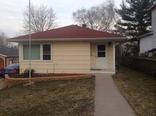 375 Bayley Ave, Platteville, WI 53818