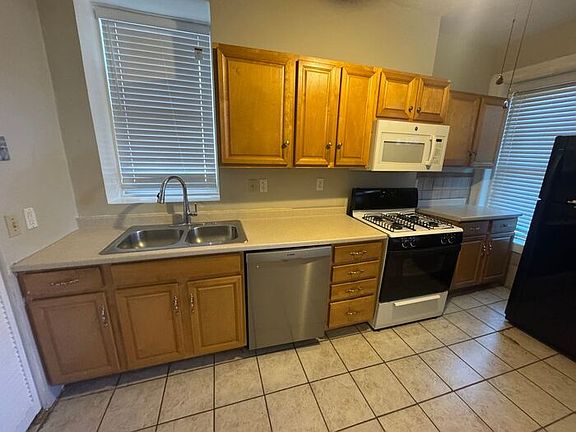5th image of 4139 Cleveland Ave #1F