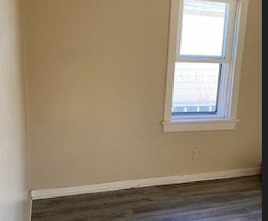 4th image of 3809 S Pennsylvania Ave #A