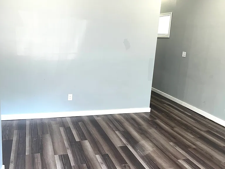 2215 W Market St — Photo 9