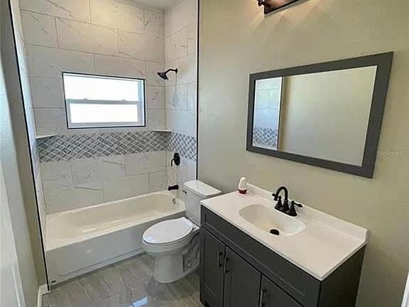 4th image of 400 N 13th St