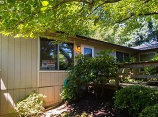 2717 SW Spring Garden St, Portland, OR 97219