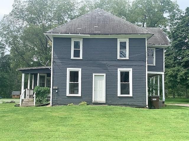 1st image of 329 W Washington St