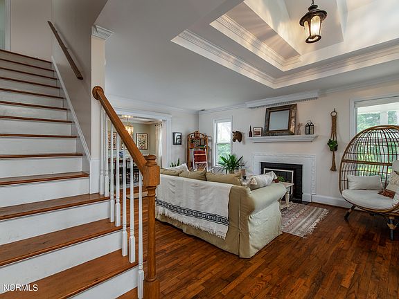 5th image of 1423 Rhem Avenue
