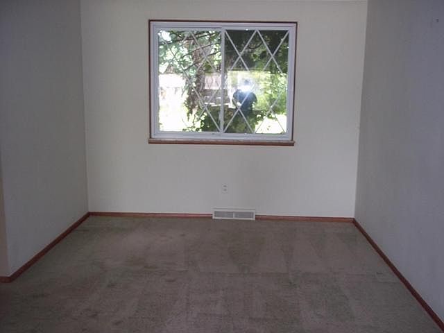 1st image of 940 Cranbrook Dr