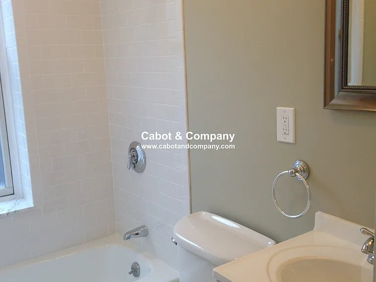 5 Grove St #3 — Photo 11