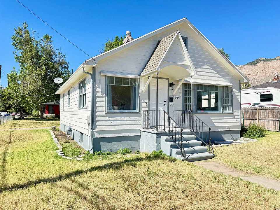 1st image of 504 7th St