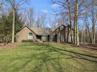 7785 Cliffview Dr, Poland, OH
