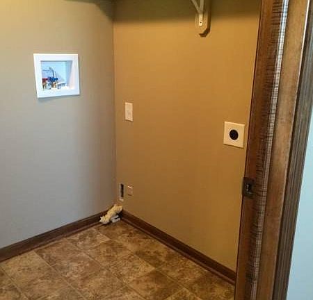 Washer Dryer Hookup in unit