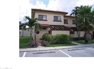 8953 Springtree Lakes Dr, Fort Lauderdale, FL 33351