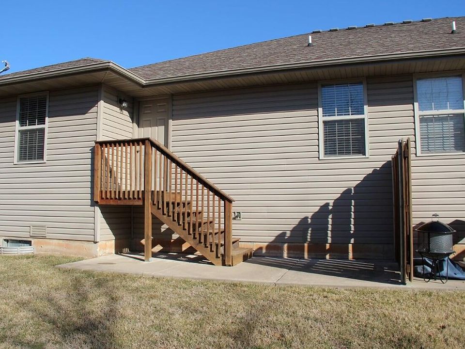 2nd image of 1945 S Farm Road 123