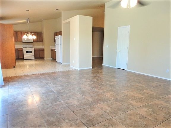 5th image of 1190 Winnipeg Ct