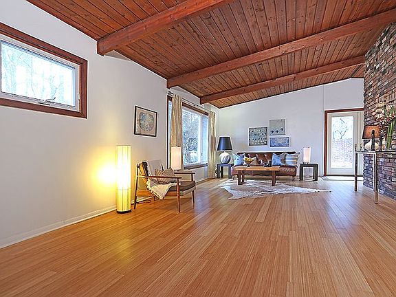 5th image of 3565 Eaglerock Dr