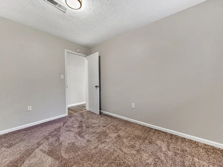 Mount Pleasant Villas Apartment Homes - 2x1 Deluxe