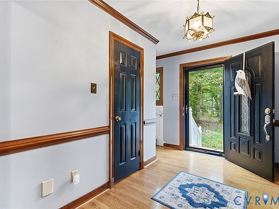 4th image of 2458 Happy Hill Ln