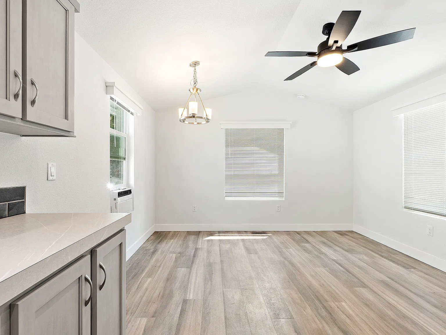 1 bed, $1,700 — Photo 3