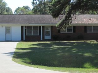 144 N Gill St, Hazlehurst, GA 31539