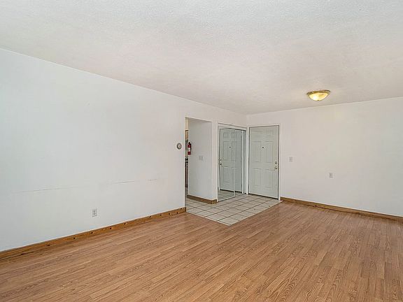 5th image of 1203 Greenwood Ave #1
