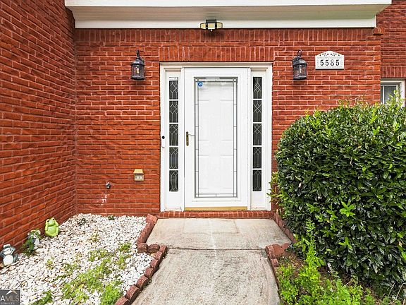 2nd image of 5585 Martin Grove Dr