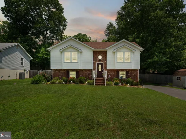 10407 Skinner Hill Dr, Fredericksburg, VA 22408