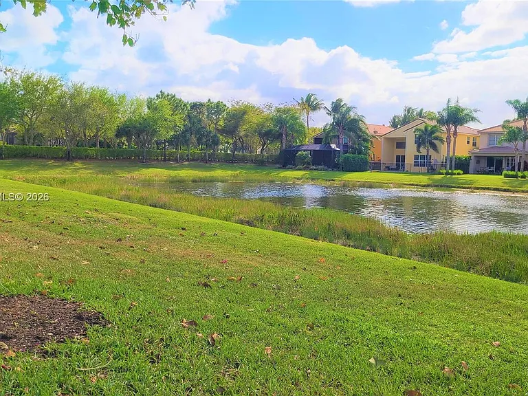 11597 Rock Lake Ter — Photo 49