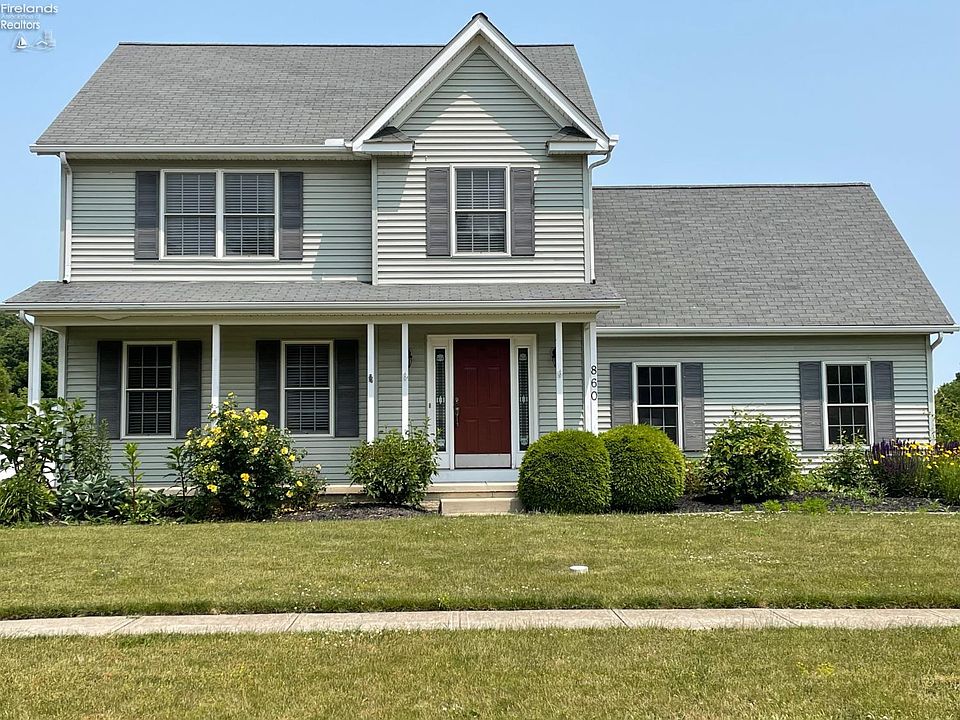 2nd image of 860 Bryant Dr
