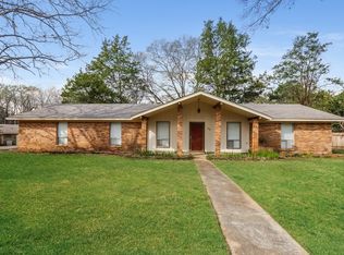 25 Quail Ridge Dr, Brandon, MS 39042