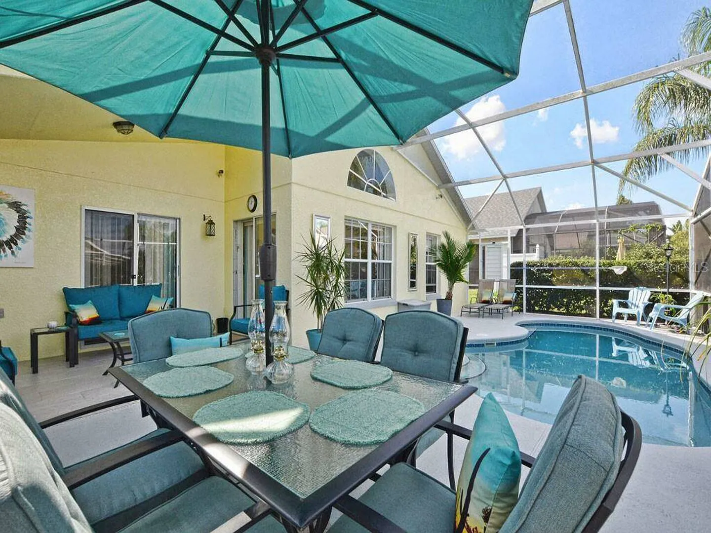 Maya Beautiful 4 BR Home 10 Minutes to Disney — Photo 3