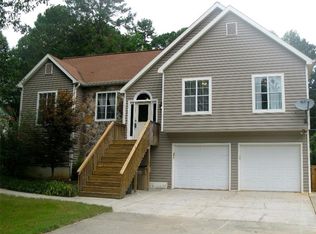 5545 Rolling Oaks Ct, Cumming, GA 30040