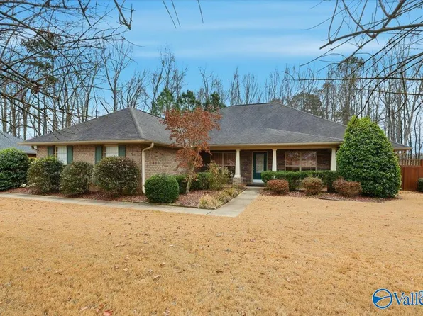 104 Swan Pond Dr, Huntsville, AL 35824