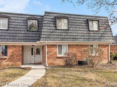 1814 Colonial Village Way APT 2, Waterford, MI, 48328