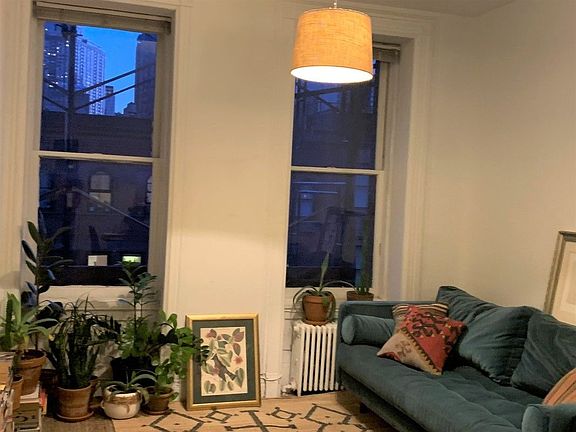 4th image of 39 W 71st St #5