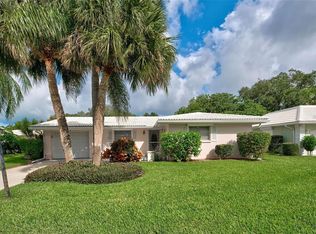 7 Oakwood Dr N #7, Englewood, FL 34223