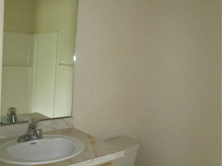 519 Washington Blvd NW — Photo 8